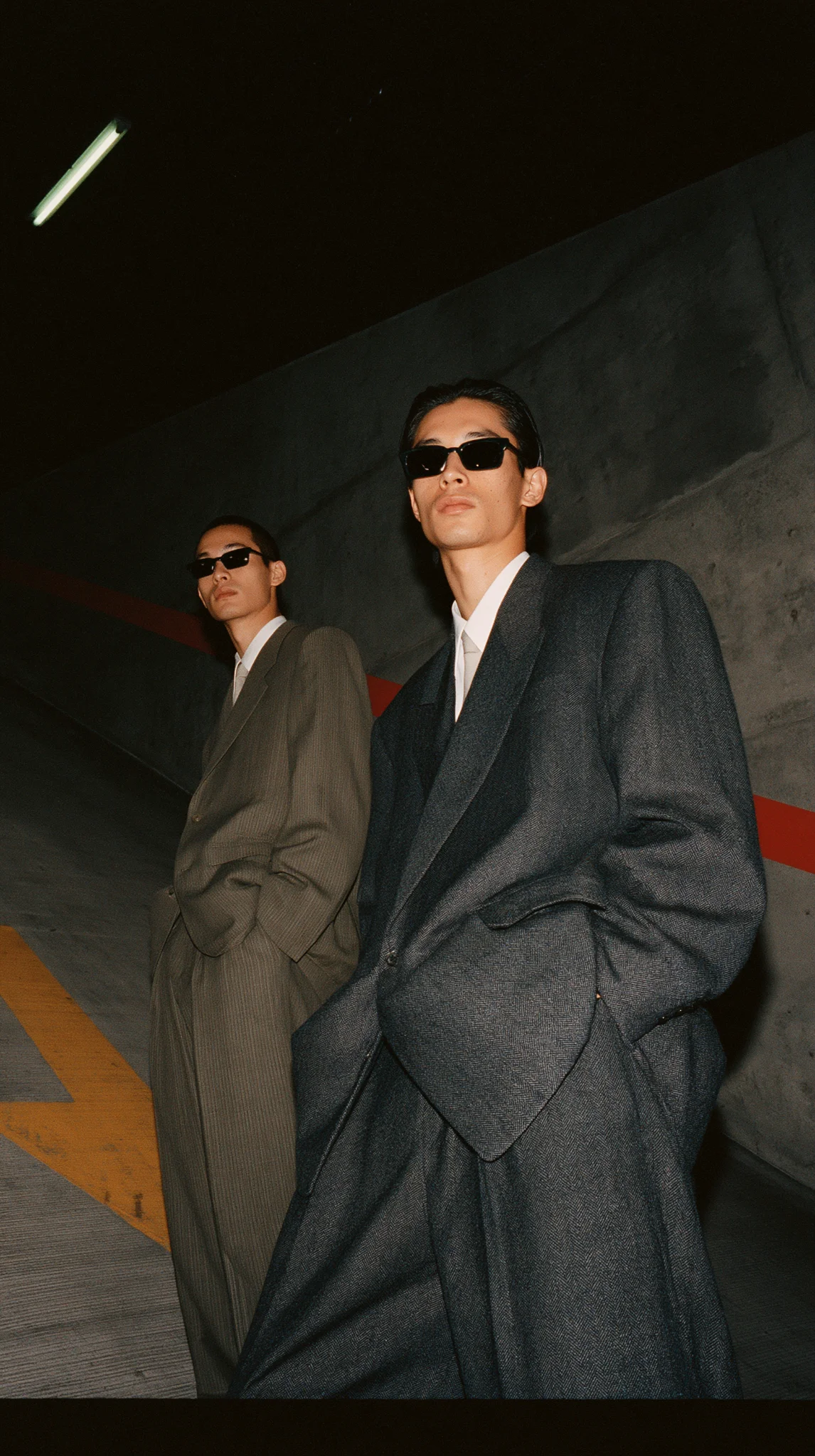 Oversized 80s menswear fashion editorial prompt