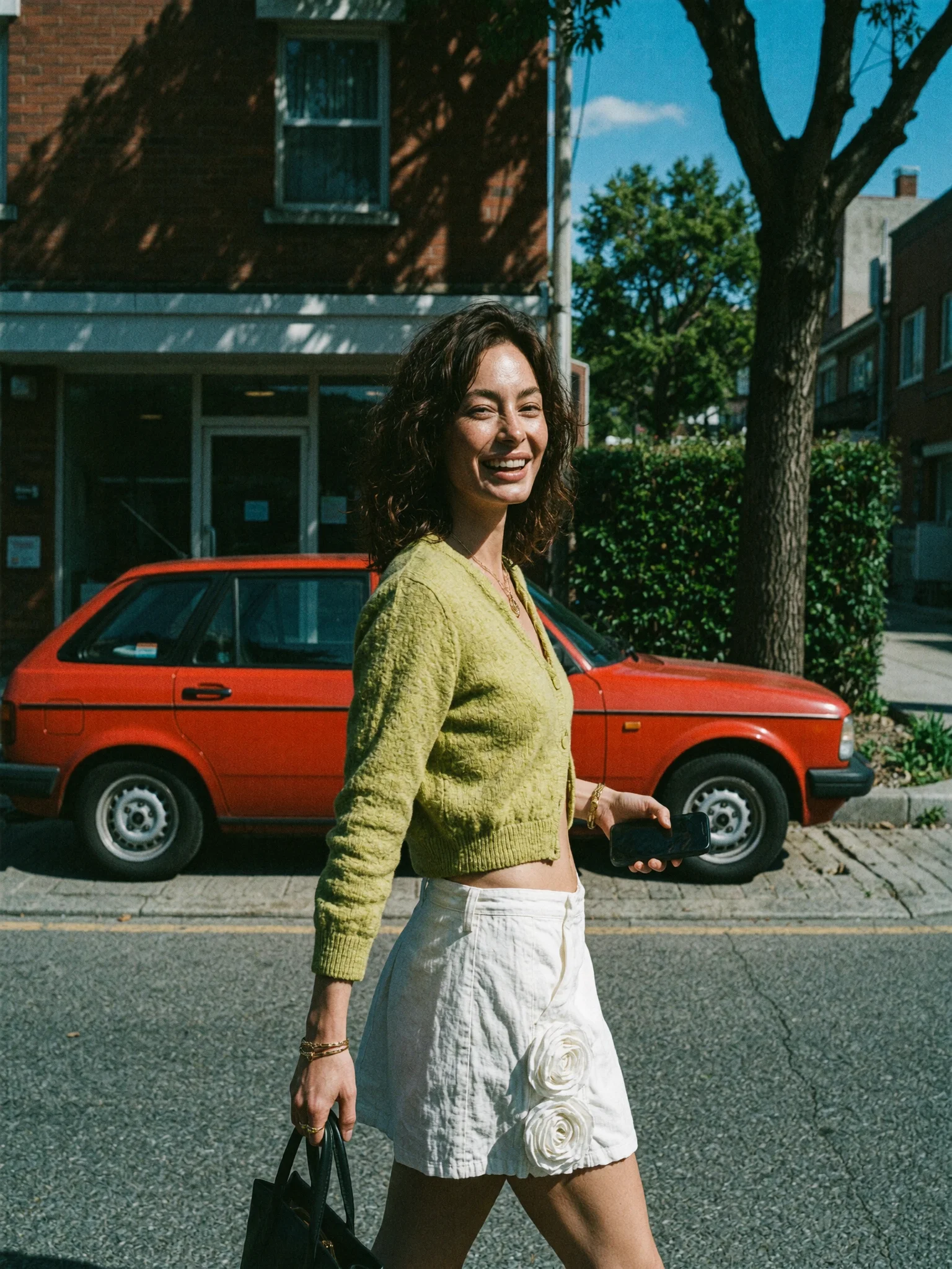Candid vintage street style fashion prompt