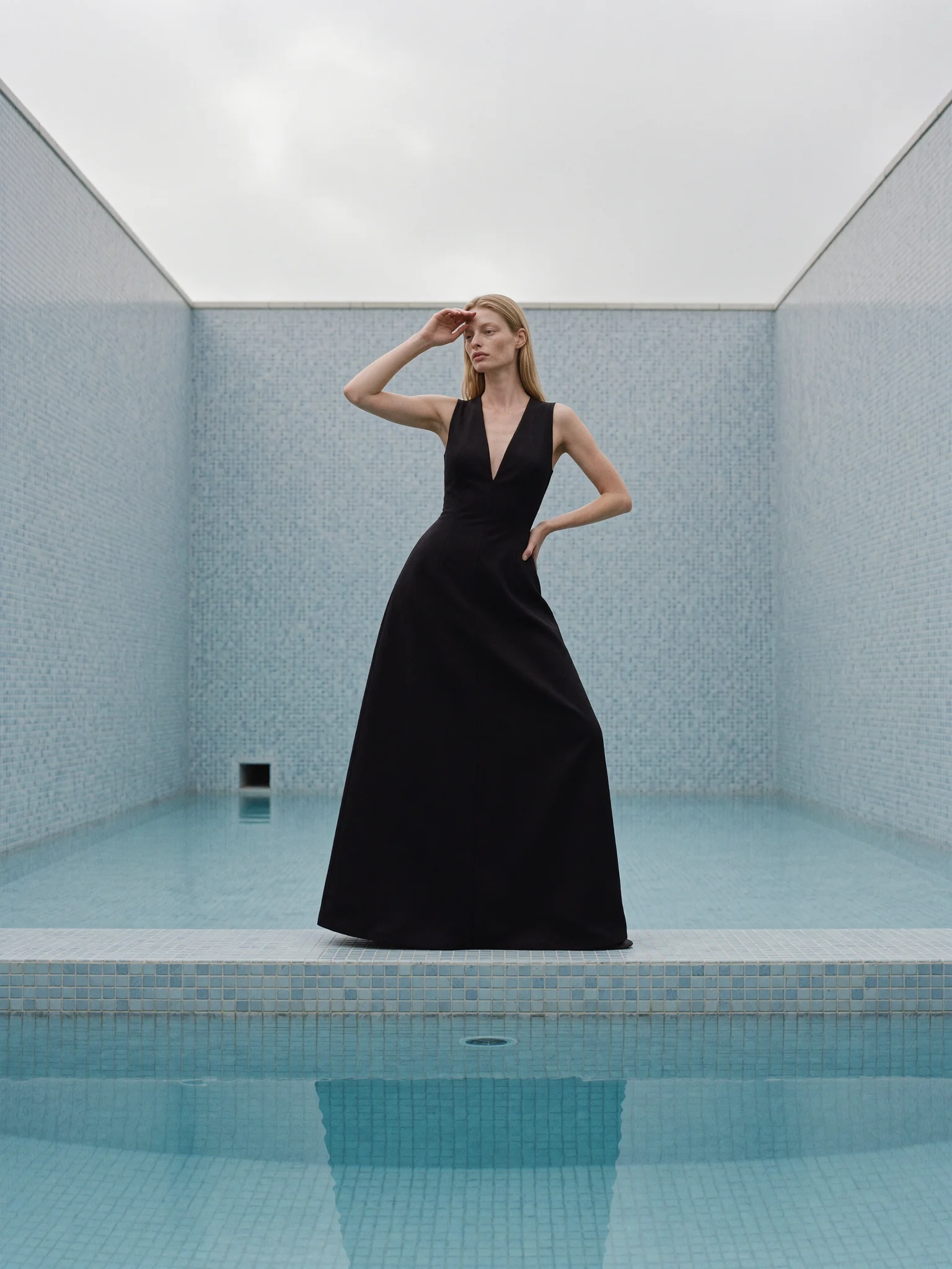 Cinematic luxury fashion poolside prompt