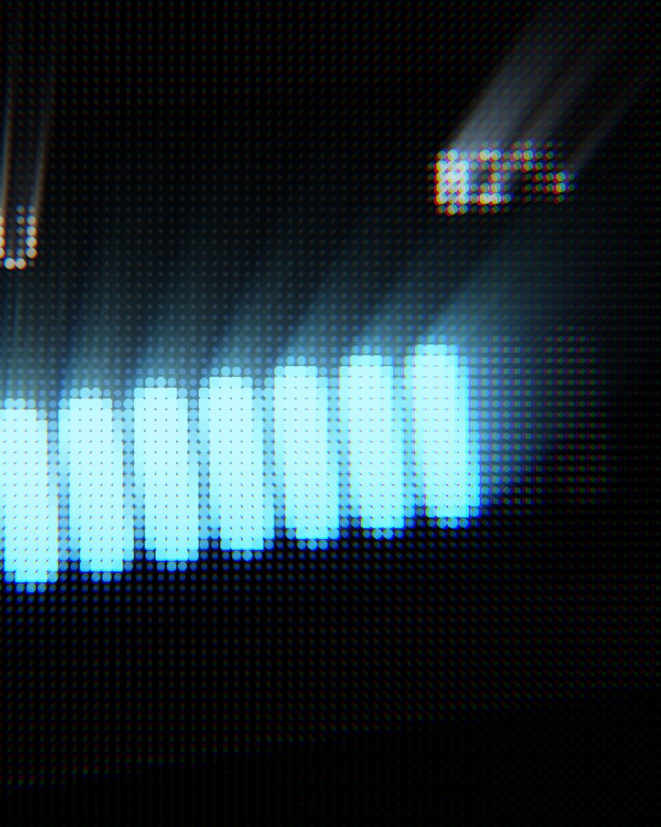 Messed around a bit more with the halftone look 👀 https://t